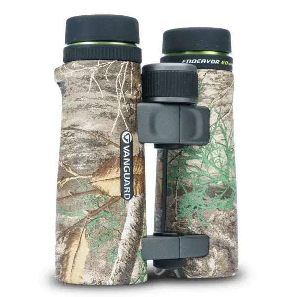 Vanguard Endeavor ED 10x42 Binoculars - Real Tree Finish **
