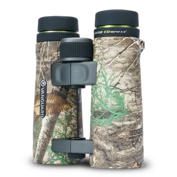 Vanguard Endeavor ED 10x42 Binoculars - Real Tree Finish **