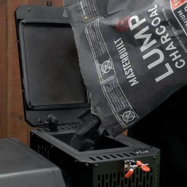Masterbuilt® Lump Charcoal (7.09kg)