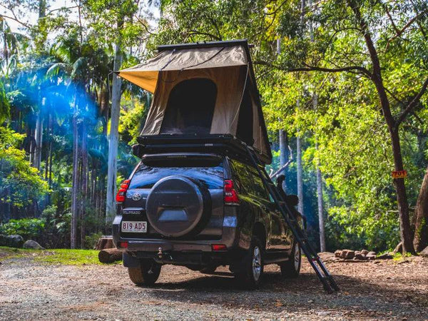 Hard Shell Rooftop Tent with Roofbars by BOAB